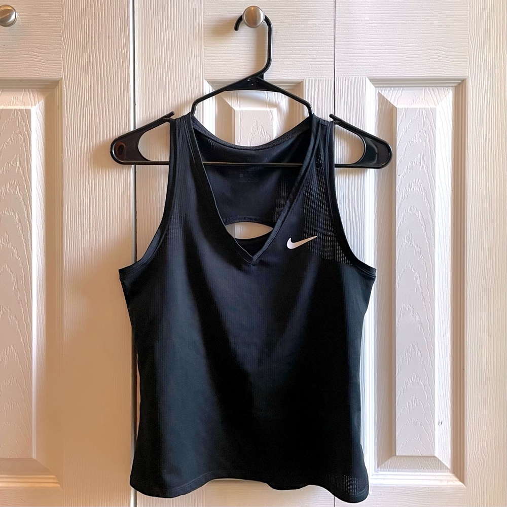 Nike: Black Tank Top